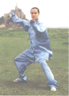 Victoria Windholtz en Jin  Gang Dao Zhui 